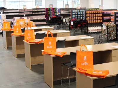 Store with Cargill Bags_Website Photo_400x300